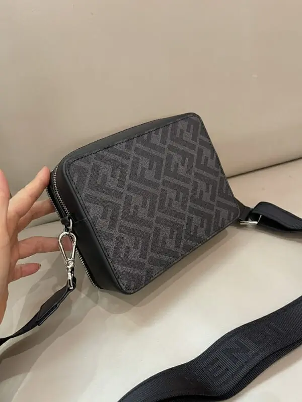 fendi aaa homme mini sac a main s_124aab31